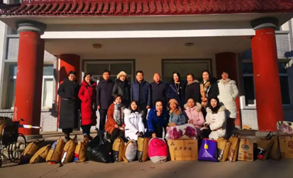 呼市女商會(huì)送溫暖、獻(xiàn)愛心、助力鄉(xiāng)村振興