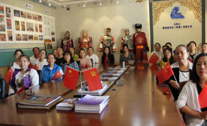 觀看閱兵盛典，凝聚奮進(jìn)力量——德利源公司組織全體職工集體觀看9.3閱兵禮